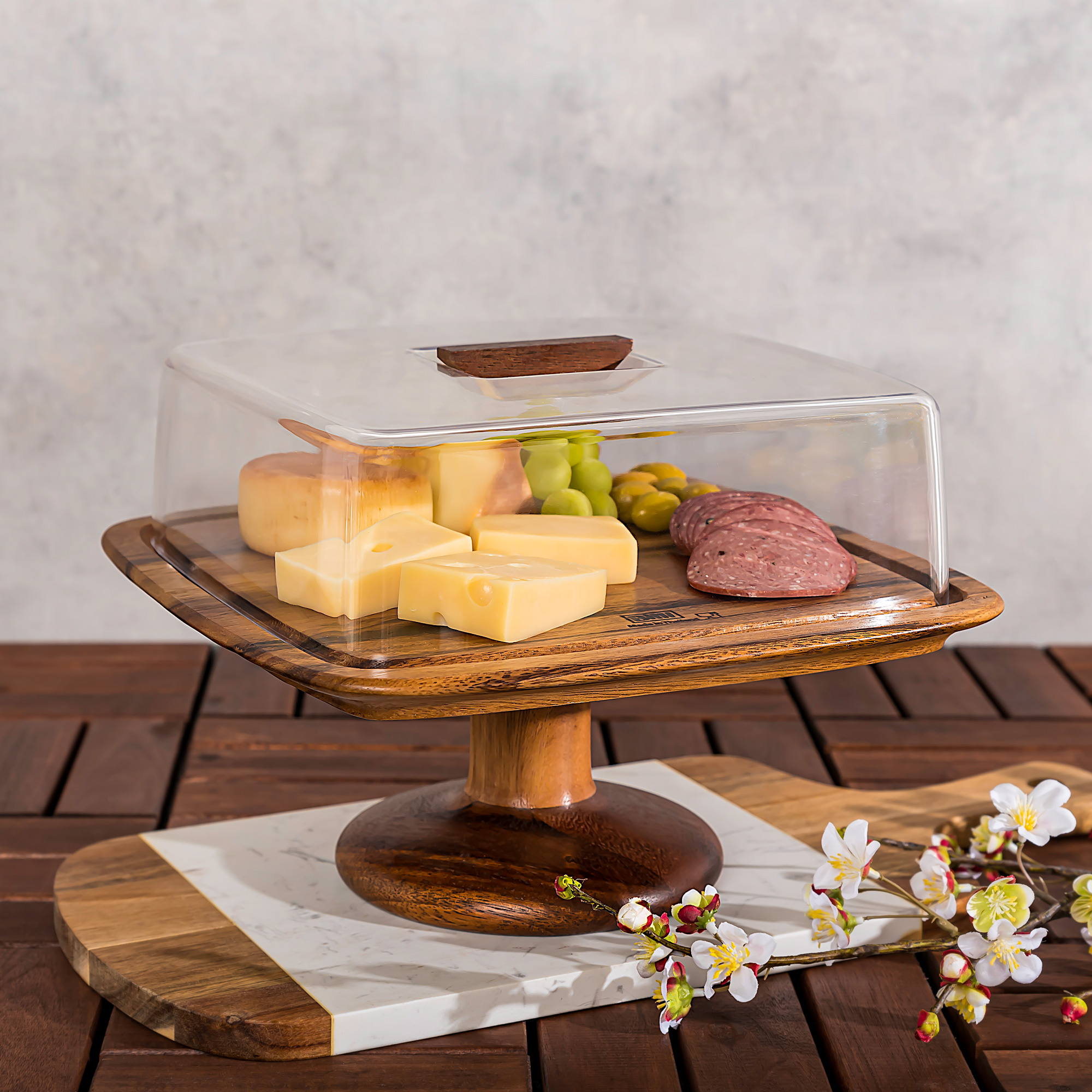 Billi Acacia Wood Cake Dome With Stand L: 29.5O * 29.50Cm* 21Cm