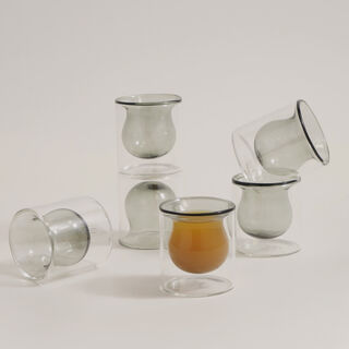 دلتي 6 قطع طقم فناجين قهوة سعودية من الزجاج مزدوج الجدار باللون الرمادي