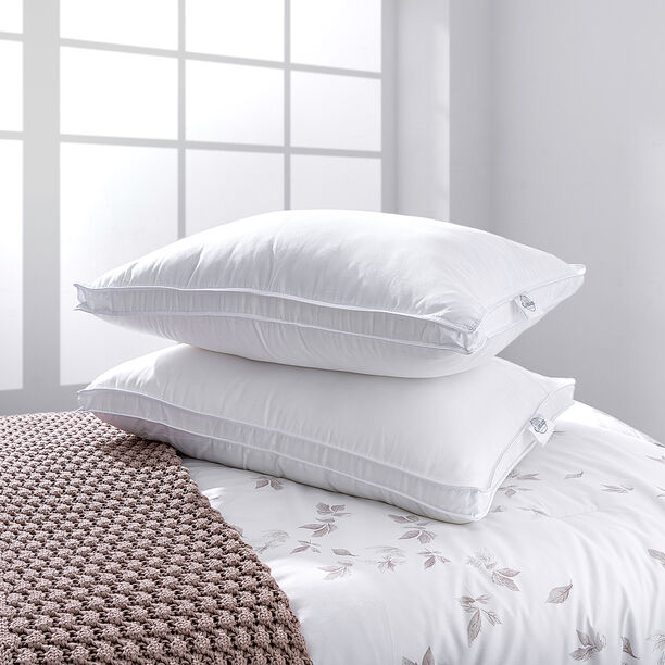 Ultra Soft Microfiber Pillow Microfiber Fabric 900Gr In Linen Bag image number 0