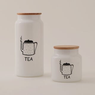 Glass tea jar 635ml with wooden lid in white