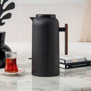 Dallaty black plastic vacuum flask 1L