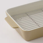 Alberto ceramic baking pan with metal grid 2000ml 32*19.7*6cm, beige image number 2
