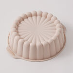 Alberto slilicone 8" flower baking mold 22.5*19.5*6.2cm, beige image number 2