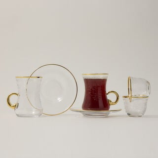 18 Piece Tea Set Gold Pattern