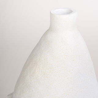 Off white resin coral vase 20*20.2*36 cm