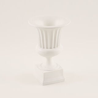 Sauve Planter Resin White 15.8x15.8x23.4cm