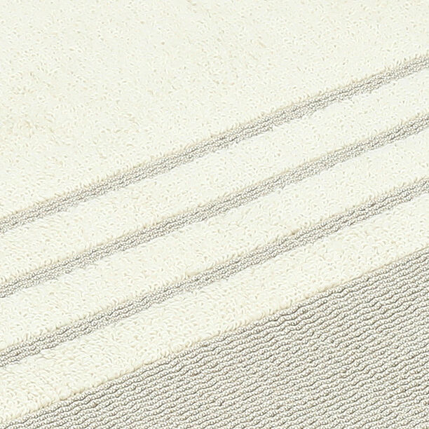 Bath Towel image number 2