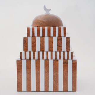 Homez Noorain Collection Decoration Item, White & Brown, 30*30*35 Cm