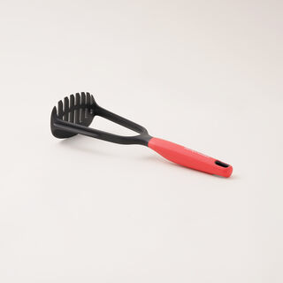 Betty Crocker kitchen 29cm nylon potato masher