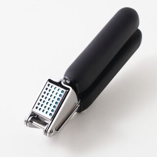 OXO stainless steel garlic press 10.5*4.5cm, black