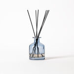 طقم معطر 200 مل و شمعة 250 جرام في علبة هدية image number 2