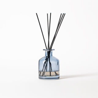 Gift box contain 200ml diffuser and 250g scented candle jar