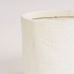 Homez off white resin plant pot 26.5*20*17.8 cm image number 2