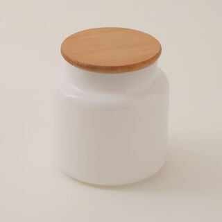 Glass tea jar 635ml with wooden lid in white