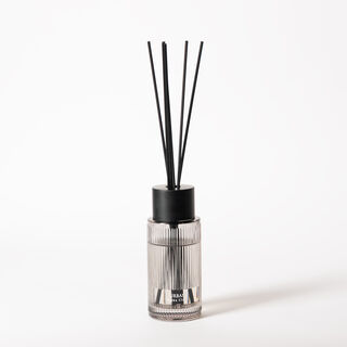 Tonka clove diffuser with fiber sticks set 190ml
