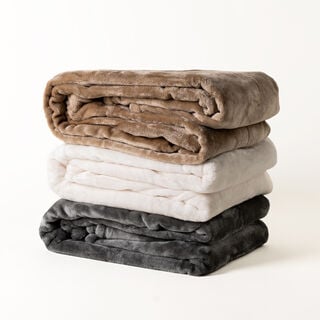 Boutique Blanche Super Soft Throw 127*152Cm 280Gsm Ivory