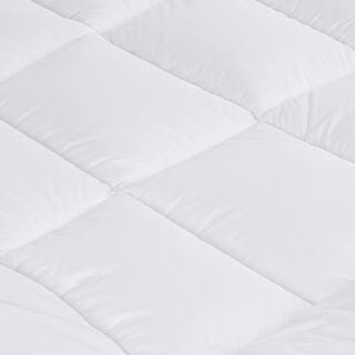 Cottage plush mattress topper with a down proof finish 180*200*10cm