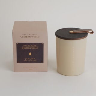 هومز شمعة معطرة في برطمان 470 جم برائحة خشب الأرز