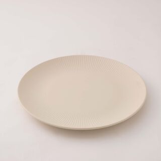 La Mesa 18pcs embossed porcelain dinner set, white