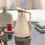 Dallaty plastic beige vacuum flask with gold handle 1L image number 0