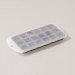 تعليقة قهوة للدلة اكريليك أبيض 6*5.3 سم image number 0