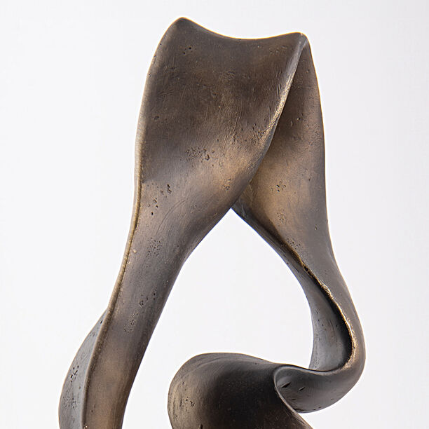 Home accent sculpture image number 2