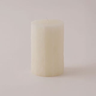 Homez soya wax elegant candle, white 7*7*10.5cm