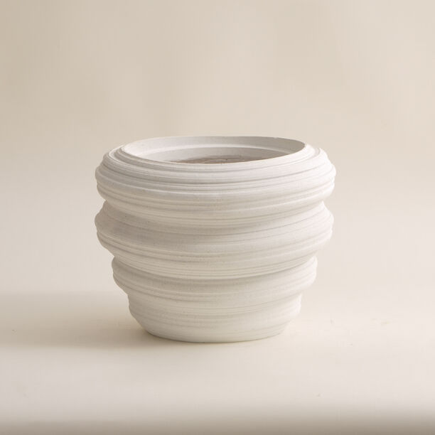 Homez off white resin vase 25.6*25.6*20.5 cm image number 0