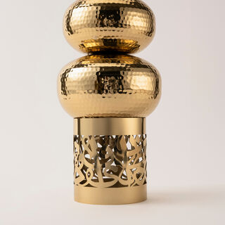 تحفة ديكور رمضاني معدن باللون الذهبي من هومز 17*17*46 سم