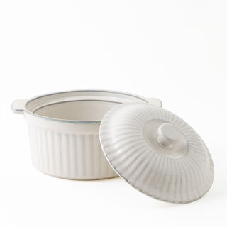 لا ميسا حافظة طعام بغطاء فخار 24.5*21*10.5سم، كريمي