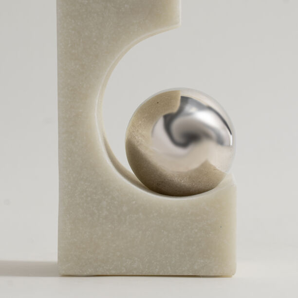 Homez resin sculpture 10*8*20.5cm, offwhite image number 1