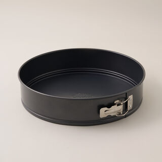 Betty Crocker non stick cake mold 30cm, grey
