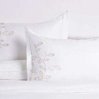 Boutique Blanche 4pcs duvet set super king size 240*260cm, white