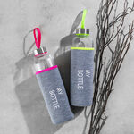 Alberto Glass Bottle With Neoprene Cover Grey And Fushia Color V:600Ml image number 3