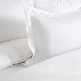 بوتيك بلانش طقم لحاف قطني مزين بالدانتيل مقاس 200*200 سم أبيض