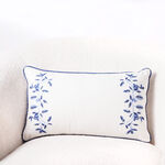 Boutique Blanche leaf cotton cushion 30*50cm image number 0