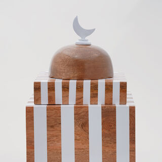 Homez Noorain Collection Decoration Item, White & Brown, 16*16*35 Cm