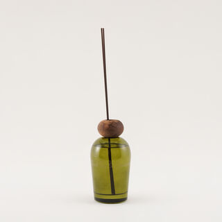 هومز موزع عطور زجاج مع أعواد، رائحة الشاي الأسود والهيل 2000 مل