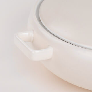 La Mesa white porcelain soup tureen