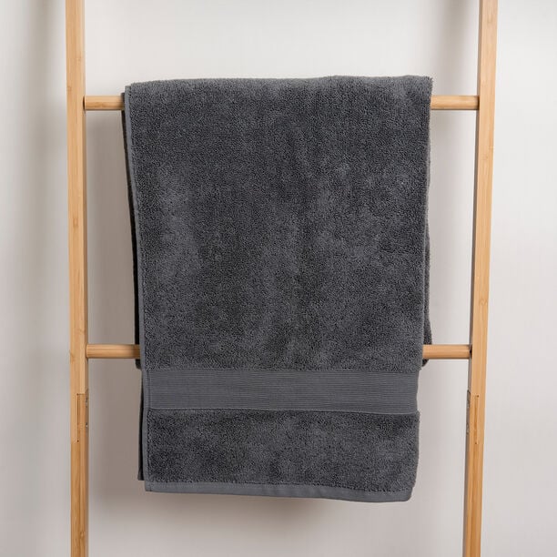 Boutique Blanche grey ultra soft cotton bathroom towl 70*140 cm image number 4