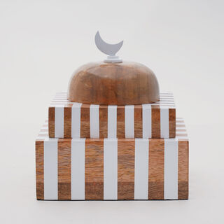 Homez Noorain Collection Decoration Item, White & Brown, 17.5*17.5*15 Cm