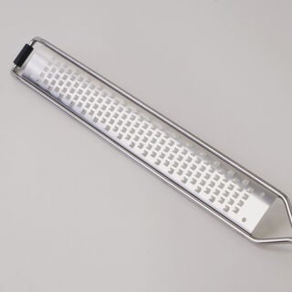 Alberto stainless steel grater 39.5*3.7*2.2cm, cream