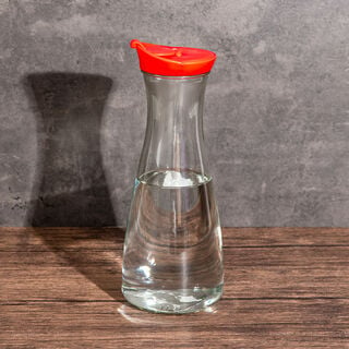 Alberto Glass Carafe With Plastic Mouth