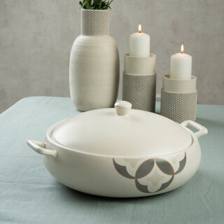 La Mesa white porcelain soup tureen