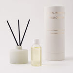 Homez 100 ml glass diffuser with oil and reed image number 0