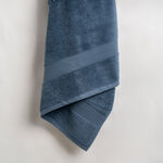 Boutique Blanche blue ultra soft cotton bathroom towl 70*140 cm image number 0