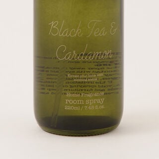 Homez Bougie Room Spray Fragrance Liquid Black Tea And Cardamom 220 Ml