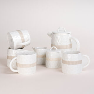 White stoneware English tea cups set 7 pcs