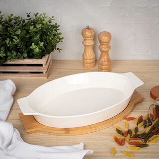 Oval Plate With Bamboo