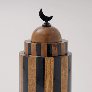 Homez Samrah Collection Decoration Item, Black & Brown, 22*35 Cm